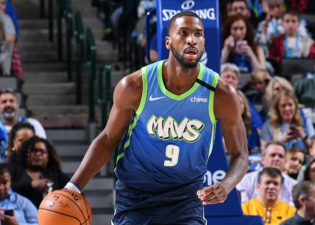 纽约尼克斯冲刺阶段调整名单，志在欧联名次提升，目标明确，年轻球员得到机会的简单介绍